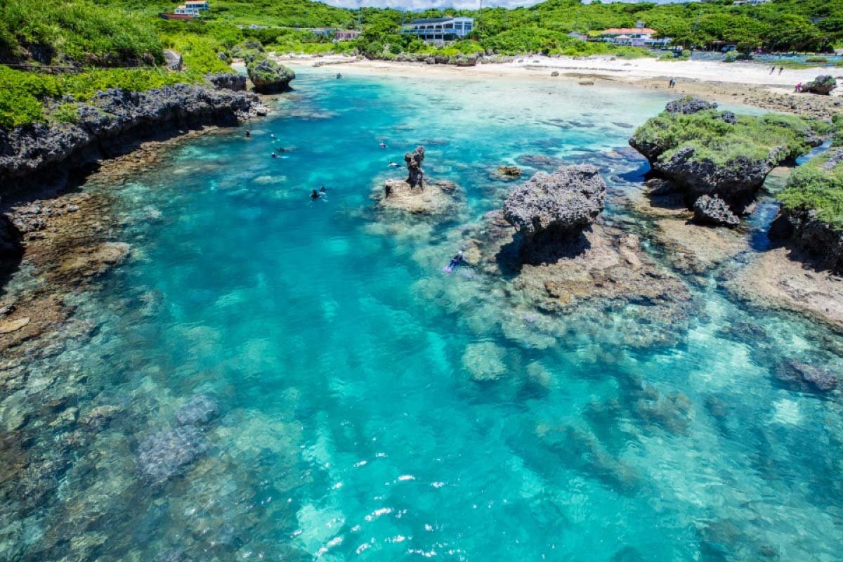 🏞️ 둘러싸인 용수 해양 정원 (인갸 마린 가든) 이미지 4
